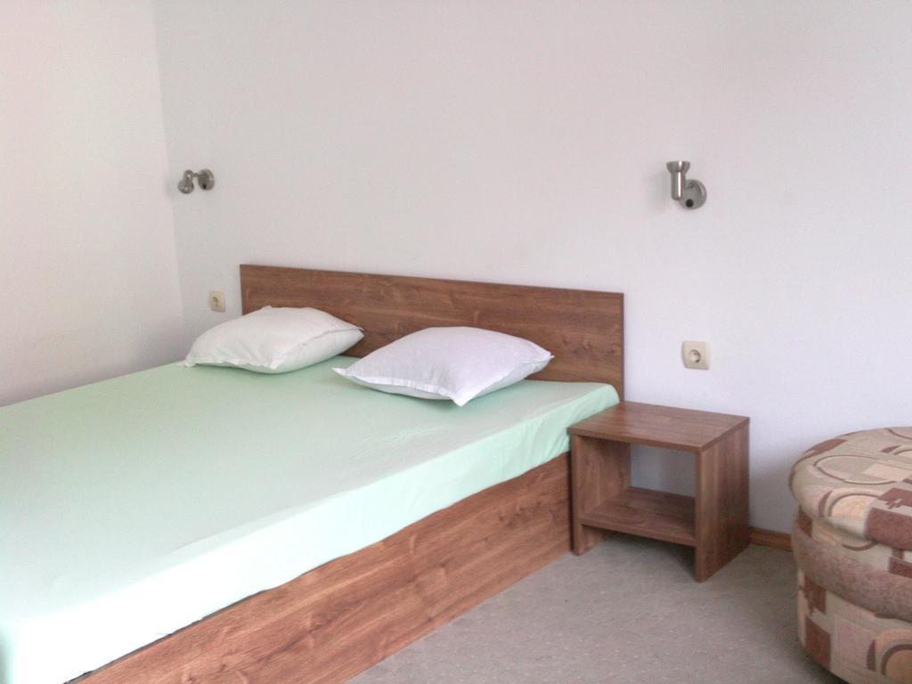 Hotel Neven Primorsko Quarto foto
